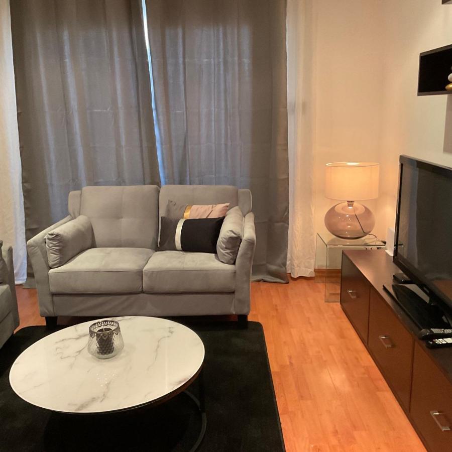 Staycity Flat!!! Nicosia Buitenkant foto